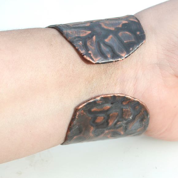Poinsettia Flower Cuff Bracelet Copper Christmas - Picture 8 of 8
